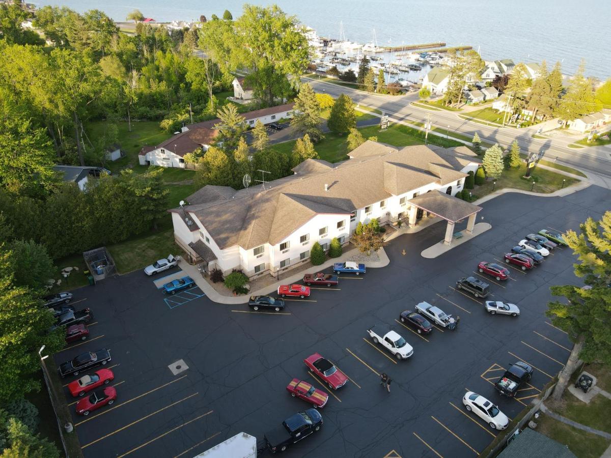 Bay Inn Tawas City Kültér fotó